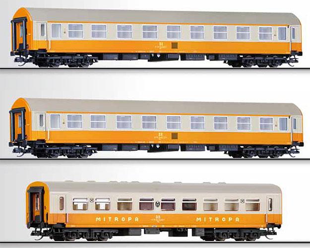 Set of 3 Passenger cars StadteExpress. Set #1<br /><a href='images/pictures/Tillig/01602.jpg' target='_blank'>Full size image</a>